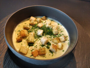 Zucchinisuppe mit Frischkäse und Kartoffeln